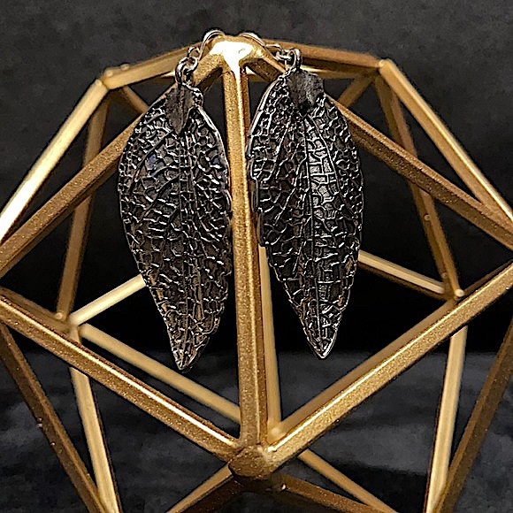 Silver leaf dangle earrings - Picture 1 of 4